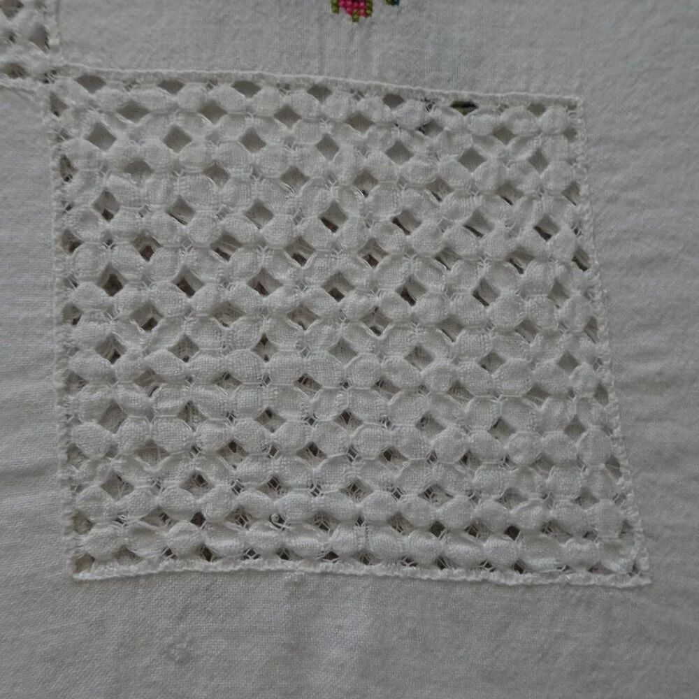 Vintage Handmade Tablecloth 76